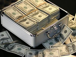 Amazon Joins Trillion Dollar Club