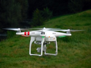 quadrocopter-451747_640